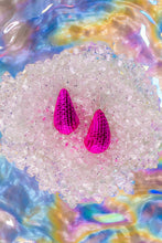 Load image into Gallery viewer, Magenta Melt Textured Drops Earrings
