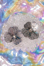 Load image into Gallery viewer, Steel Magnolia Studs - Silver